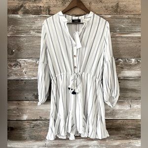 Aakaa- NWT NEW drawstring dress
